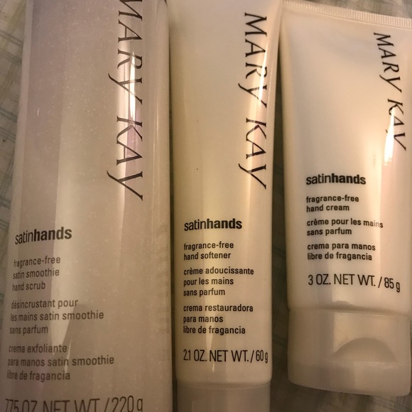 Mary Kay Sarin Hands Pampering Set - Picture 3 of 3